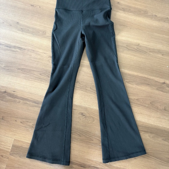 Athleta ELATION RIB CROP FLARE Black Regular XS - Picture 3 of 7